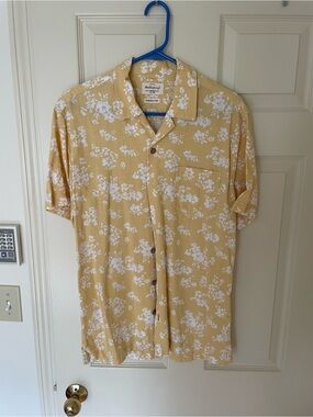 Weatherproof Yellow and White Floral Short Sleeve Camp Shirt